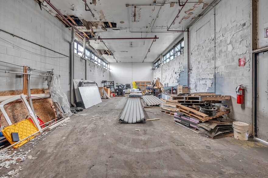 More Photos Of 330 Upton Ave, Battle Creek Warehouse For Sale