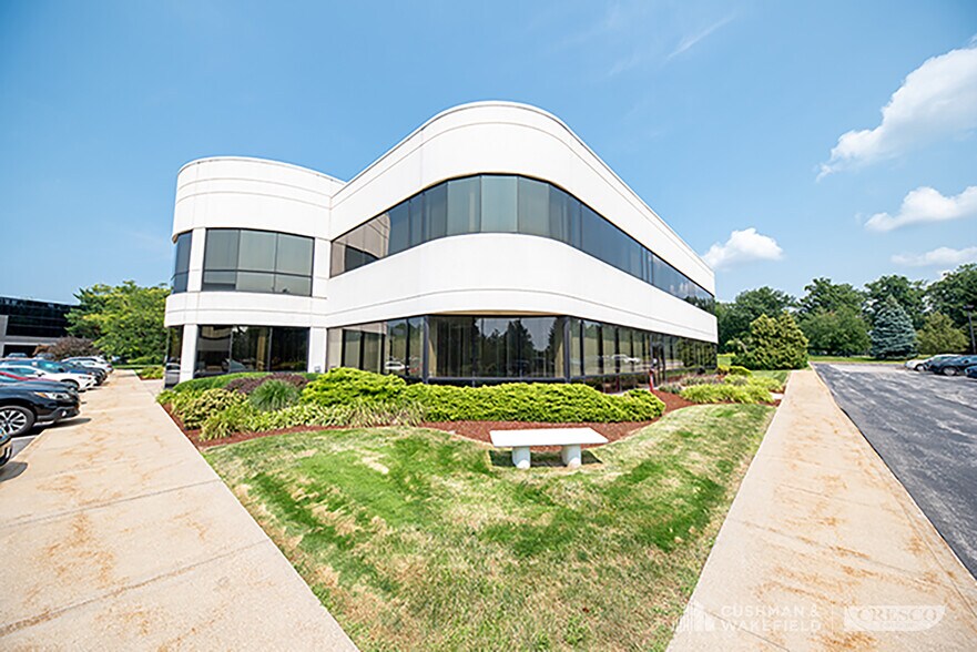 More Photos Of 6150 Parkland Blvd, Mayfield Heights Unknown For Lease