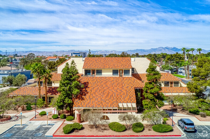 More Photos Of 2310 Paseo Del Prado, Las Vegas Unknown For Lease