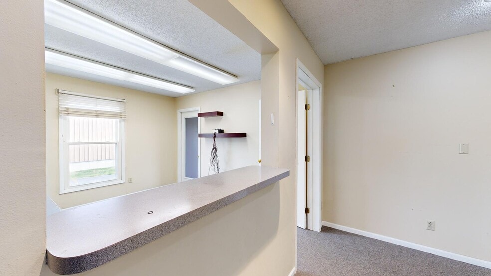 More Photos Of 3130 N Woodford St, Decatur General Retail For Sale