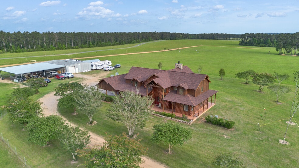 More Photos Of 325 Forest Service 217 Rd, Shepherd Specialty For Sale