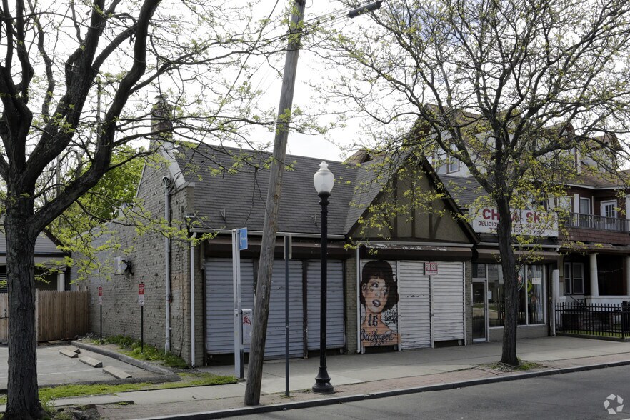 More Photos Of 2671 Fairfield Ave, Bridgeport Storefront For Sale