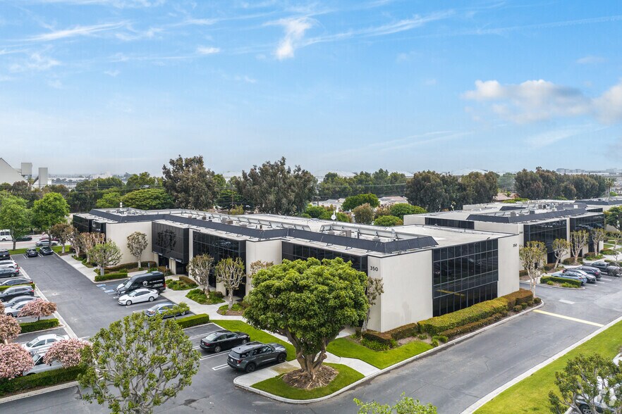 More Photos Of 350 S Crenshaw Blvd, Torrance Unknown For Lease