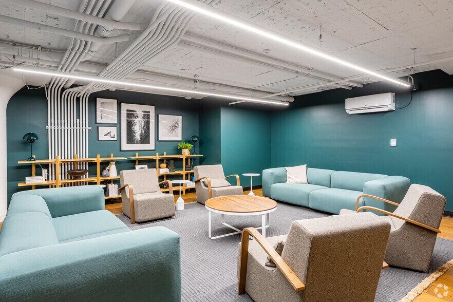 More Photos Of 630 NW 14th Ave, Portland Office For Sale