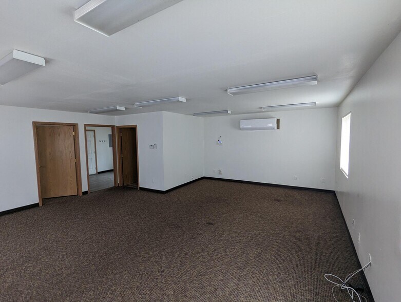 More Photos Of 1704 S Russell St, Missoula Flex For Lease