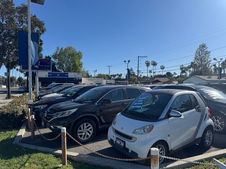 More Photos Of 619 N Anaheim Blvd, Anaheim Auto Dealership For Sale