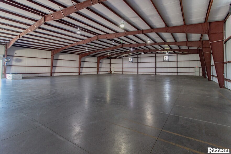 More Photos Of 8400 Lake Trask Rd, Dundee Warehouse For Lease