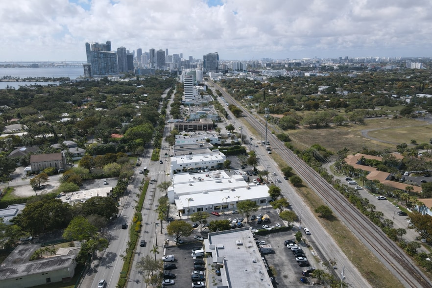 More Photos Of 5084 Biscayne Blvd, Miami General Retail For Lease