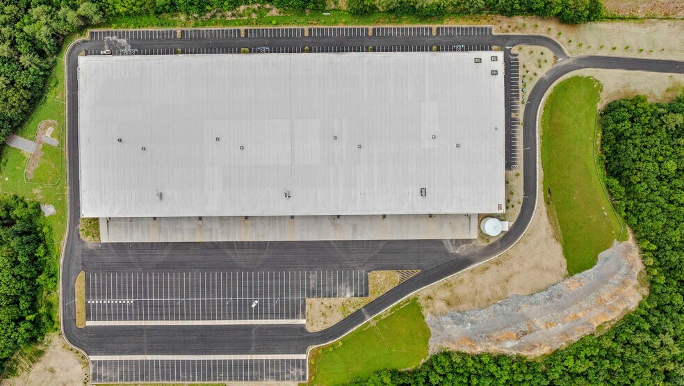 More Photos Of 50 Robert Milligan Pky, Merrimack Warehouse For Lease