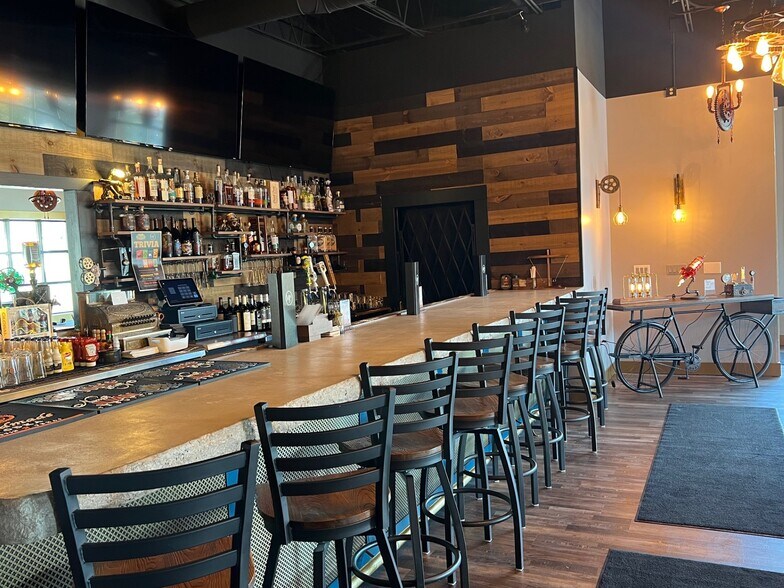 More Photos Of 100 S Main St, Saukville Restaurant For Sale