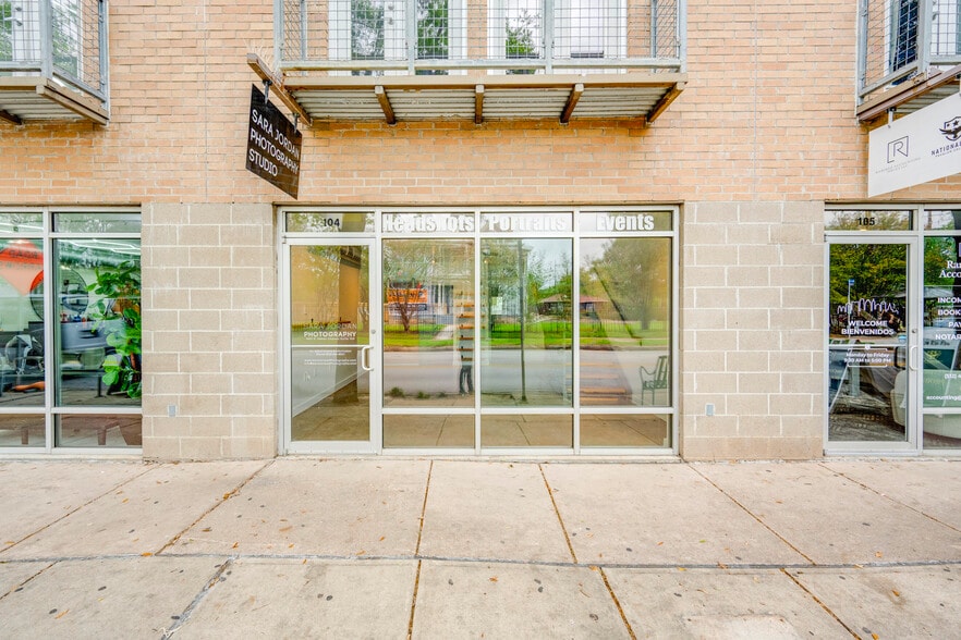 Primary Photo Of 1601 E Cesar Chavez St, Austin Apartments For Sale