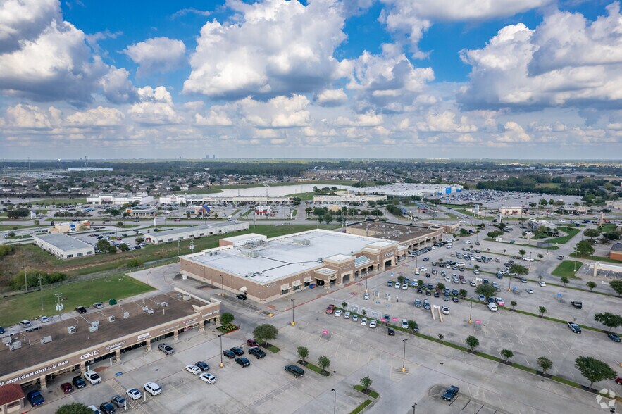 More Photos Of 6020-6062 Fm-2920, Spring Unknown For Lease