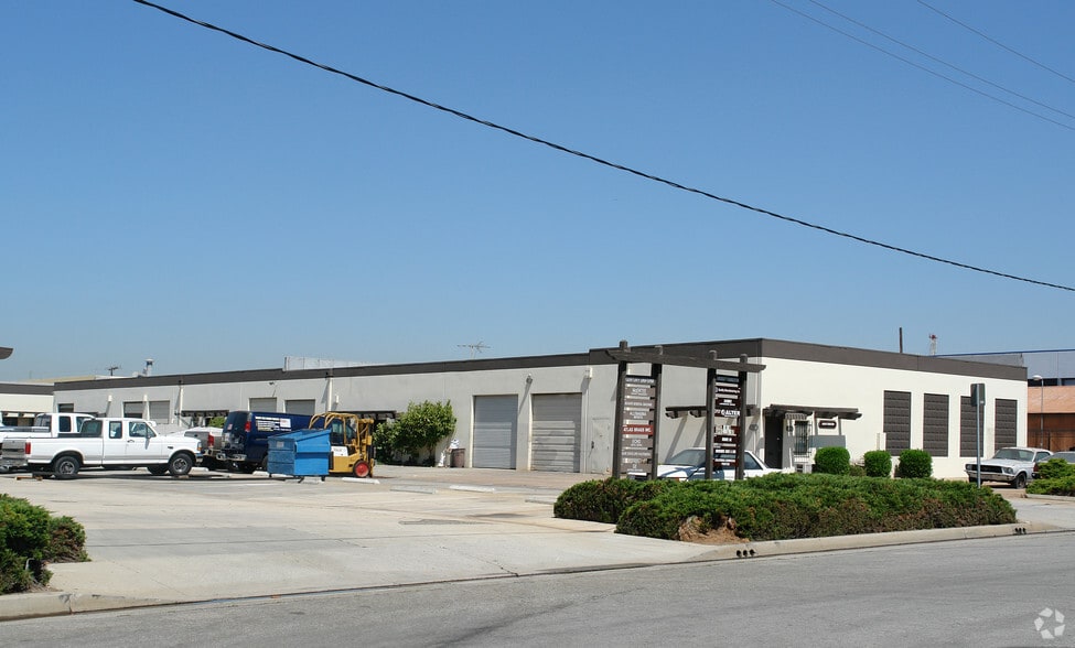 Primary Photo Of 10701-10721 Forest St, Santa Fe Spgs, Santa Fe Springs Manufacturing For Lease