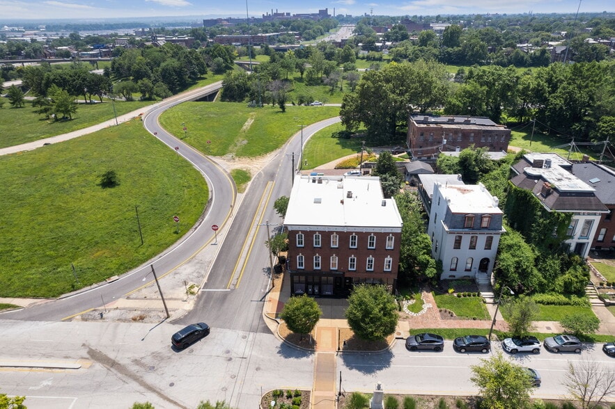 More Photos Of 1800-1804 Lafayette Ave, Saint Louis Loft Creative Space For Sale