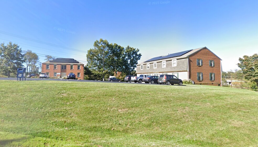 Primary Photo Of 125 Arrowhead Trl, Christiansburg Coworking Space