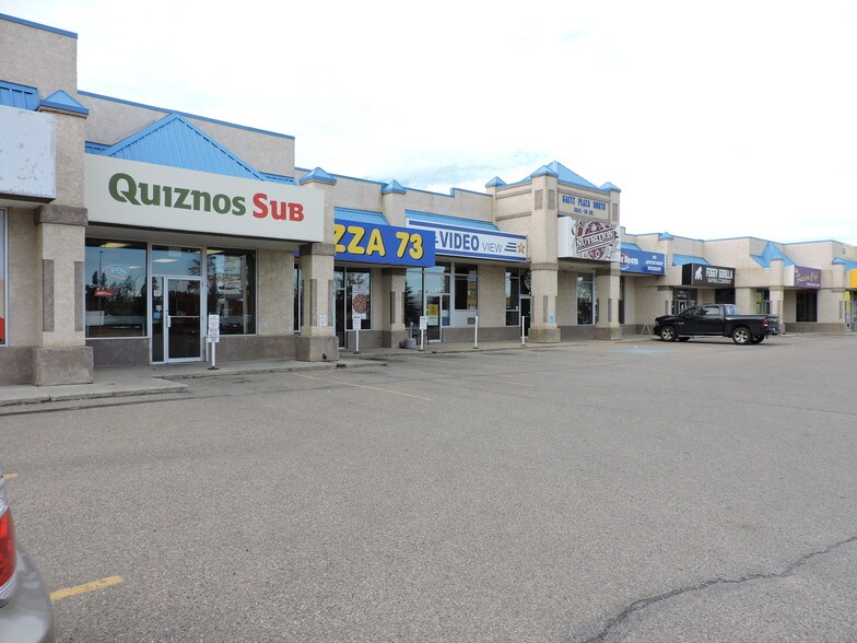 More Photos Of 6842 50 Ave, Red Deer Storefront Retail Office For Lease