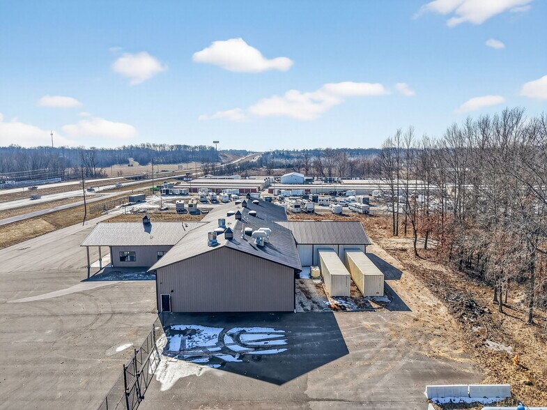 More Photos Of 1834 Outer Hwy 61 hwy, Moscow Mills Flex For Sale