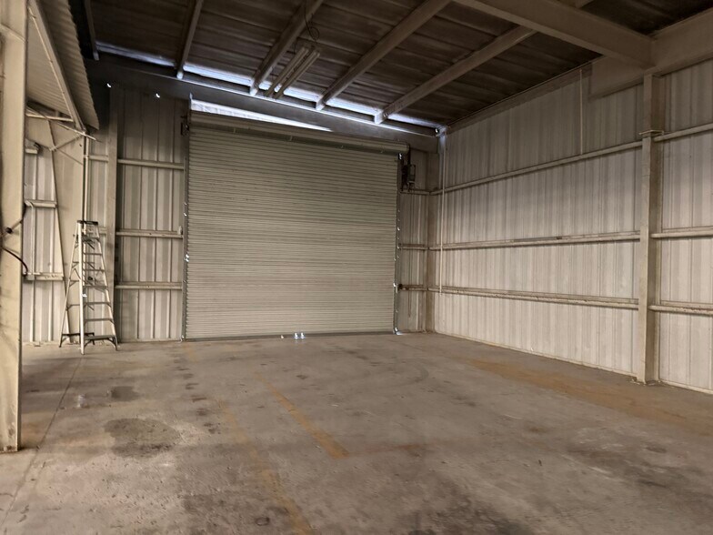 More Photos Of 926 Old Dixie Hwy, Vero Beach Freestanding For Lease