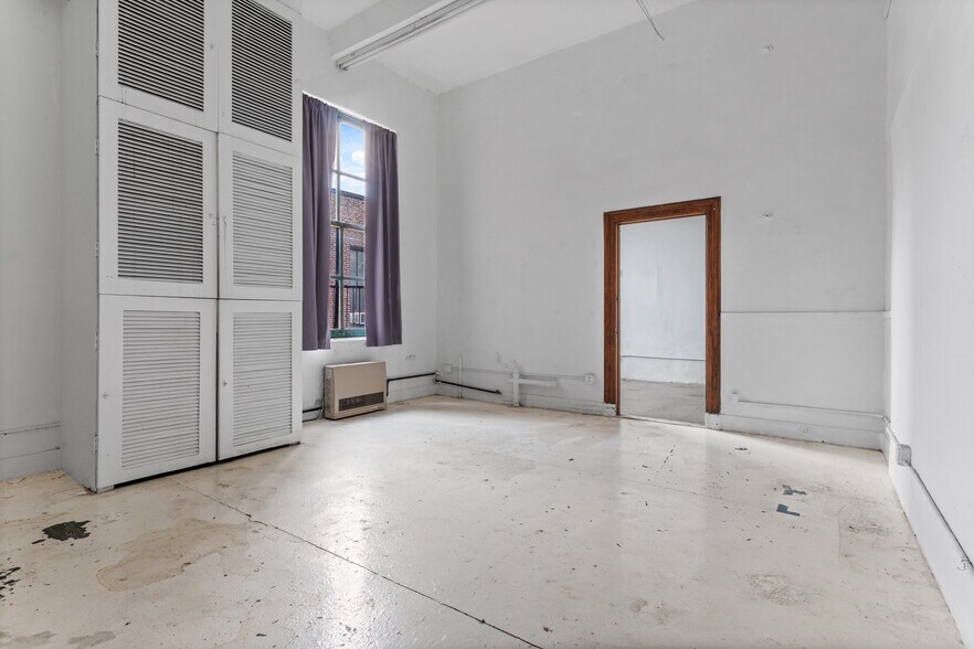 More Photos Of 51-55 Nassau Ave, Brooklyn Loft Creative Space For Lease