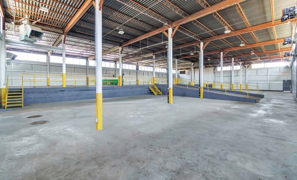 More Photos Of 360 Kingsland Ave, Brooklyn Land For Lease