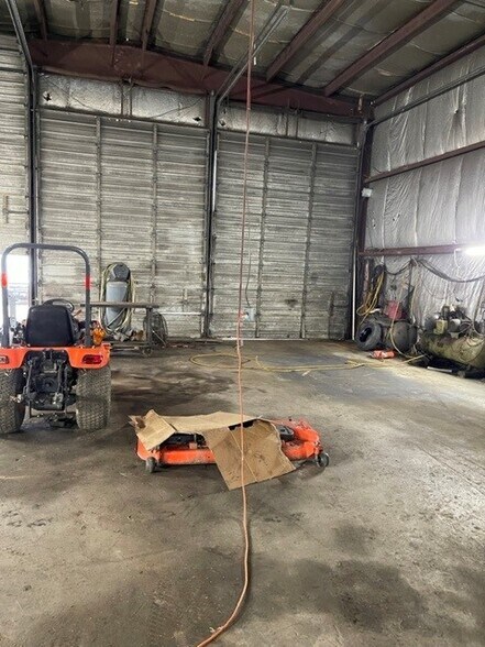 More Photos Of 414 Milroy Grose, Lansing Land For Sale