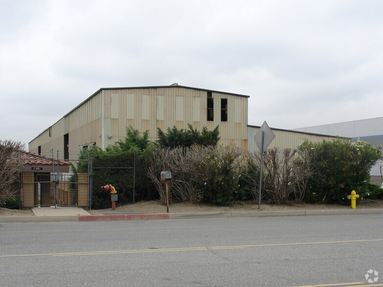 More Photos Of 11251 Jersey Blvd, Rancho Cucamonga Manufacturing For Lease