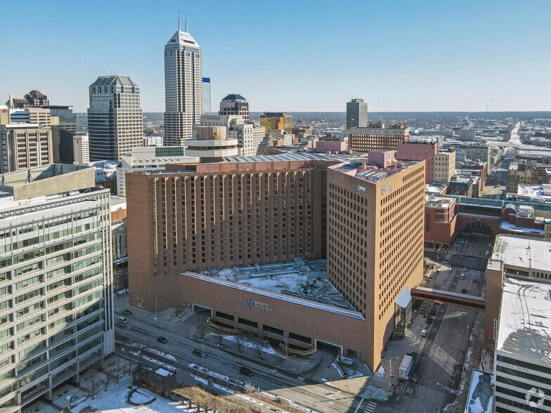 More Photos Of 101-115 W Washington St, Indianapolis Office For Lease