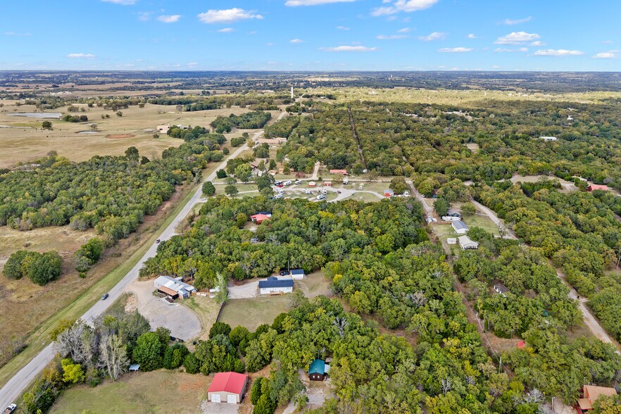 More Photos Of 3133 Chickasaw Trl, Sulphur Restaurant For Sale