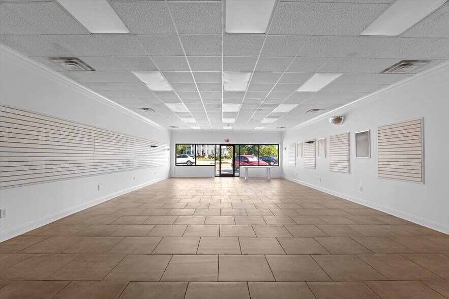 More Photos Of 208 Broad St, Wrens Storefront Retail Office For Sale