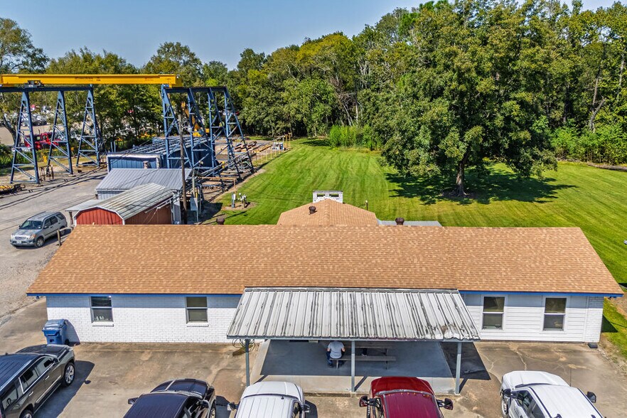 Primary Photo Of 4960 Fannett Rd, Beaumont Industrial For Sale