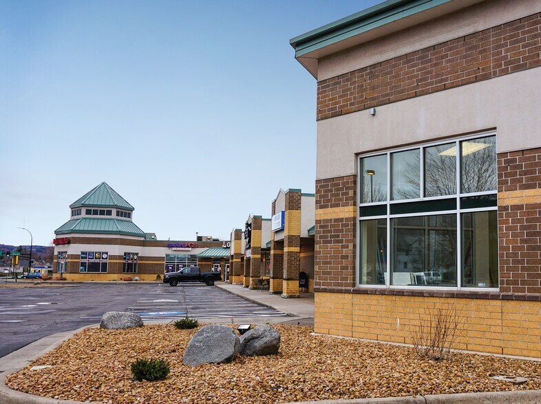More Photos Of 4602 Grand Ave, Duluth Freestanding For Lease