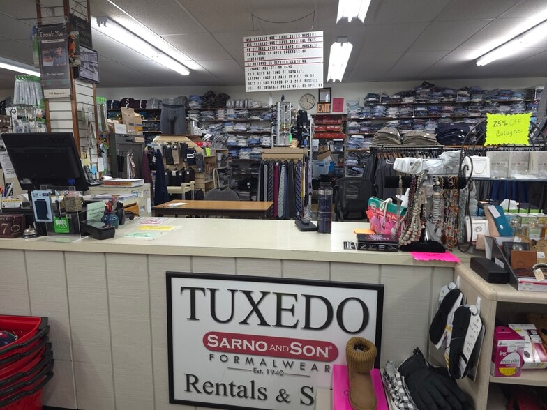 More Photos Of 2679 Industrial Park Rd, Mifflintown Storefront Retail Office For Sale