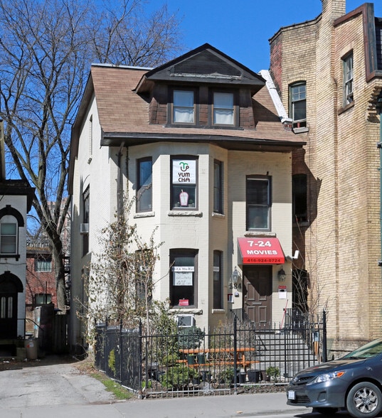 Primary Photo Of 584 Church St, Toronto Storefront For Lease