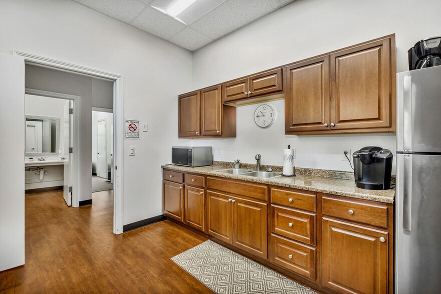 More Photos Of 5394 State Route 48, Maineville Office For Sale