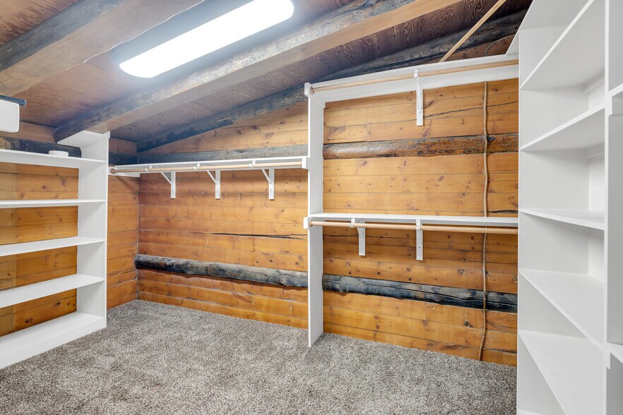 More Photos Of 1525 N Avenue D, Odessa Flex For Sale