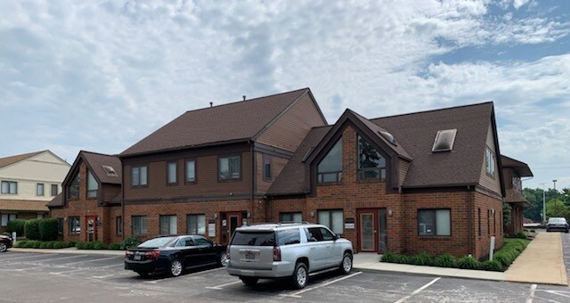 More Photos Of 6200 Som Center Rd, Solon Unknown For Lease