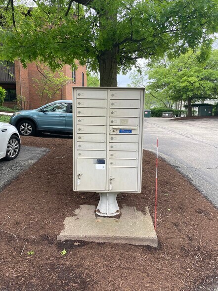 More Photos Of 600 McKnight Park Dr, Pittsburgh Office For Lease