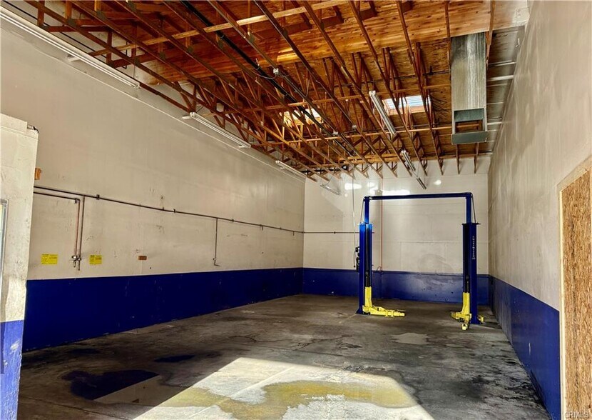More Photos Of 478 N Scovell Ave, San Jacinto Warehouse For Sale