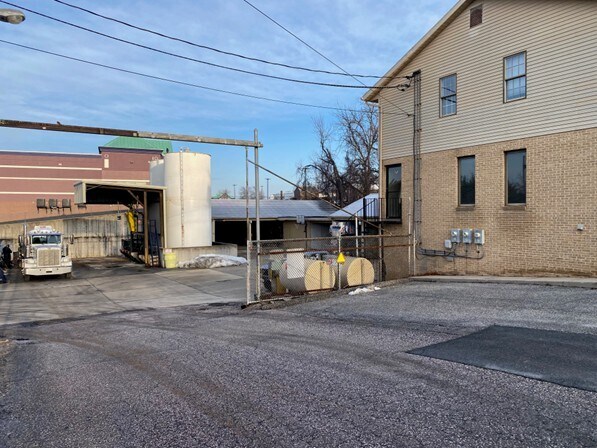 More Photos Of 6222 Sykesville Rd, Sykesville Flex For Lease