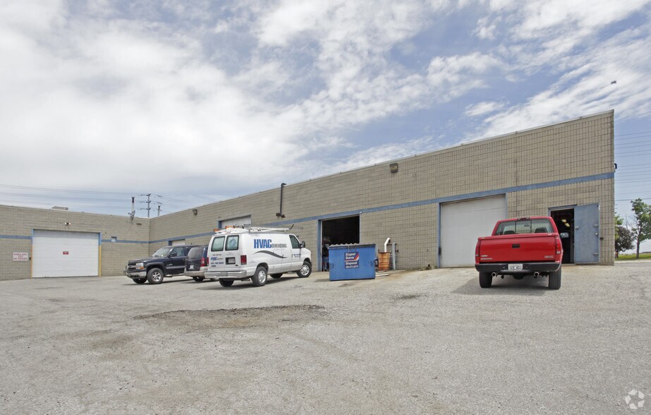 More Photos Of 1980 Boylen Rd, Mississauga Warehouse For Lease