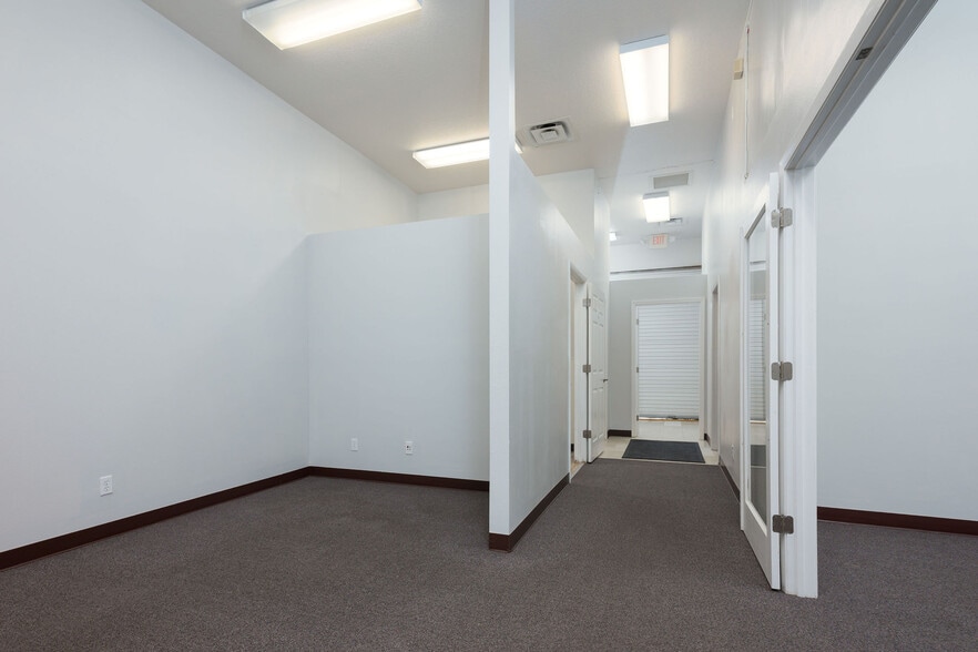 More Photos Of 4639 Clyde Morris Blvd, Port Orange Office For Lease