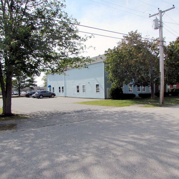 More Photos Of 144 Thadeus St, South Portland Office For Lease