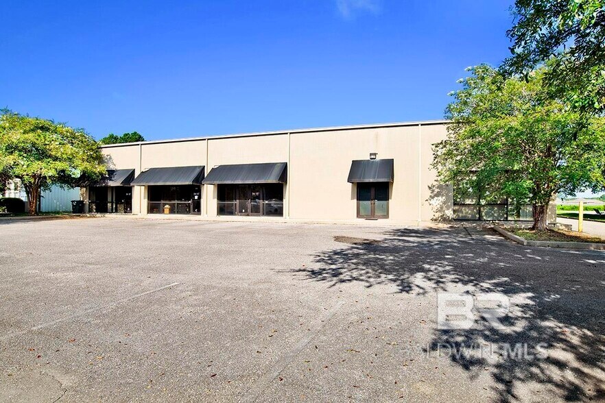 More Photos Of 26149 Capital Dr, Daphne Flex For Lease