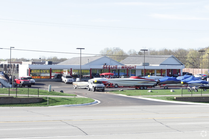 Primary Photo Of 6883 W Main St, Kalamazoo Auto Dealership For Sale