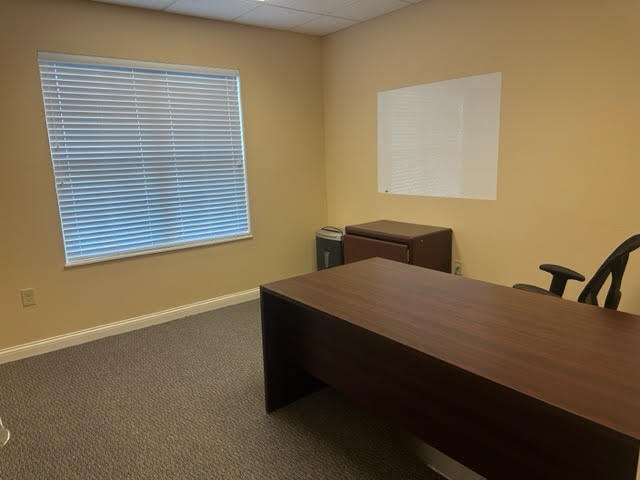 More Photos Of 7357 E Kemper Rd, Cincinnati Office For Sale