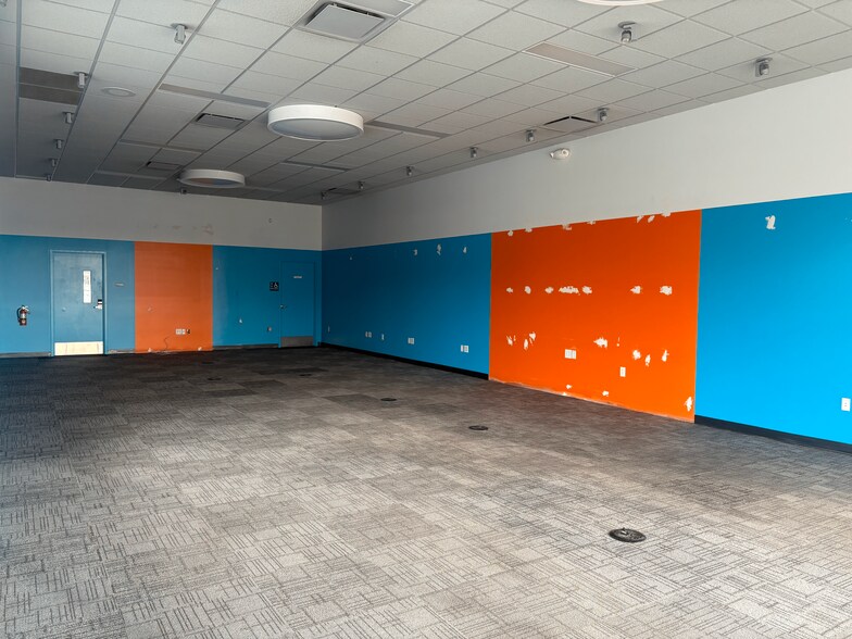 More Photos Of 2680-2742 1st St, Cheney Unknown For Lease