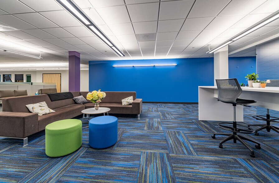 More Photos Of 500 River Ridge Dr, Norwood Office For Lease