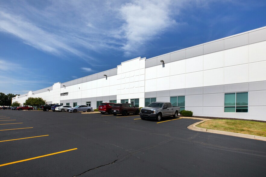 More Photos Of 14601-14621 W 112th St, Lenexa Manufacturing For Lease