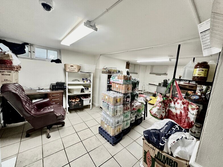 More Photos Of 229 Mill St, Greenwich General Retail For Sale