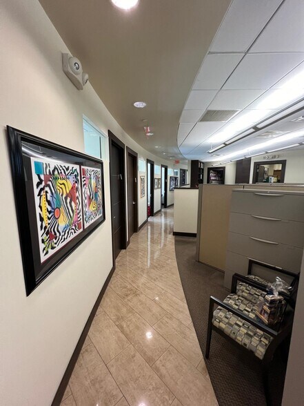 More Photos Of 20900 NE 30th Ave, Aventura Office Residential For Sale